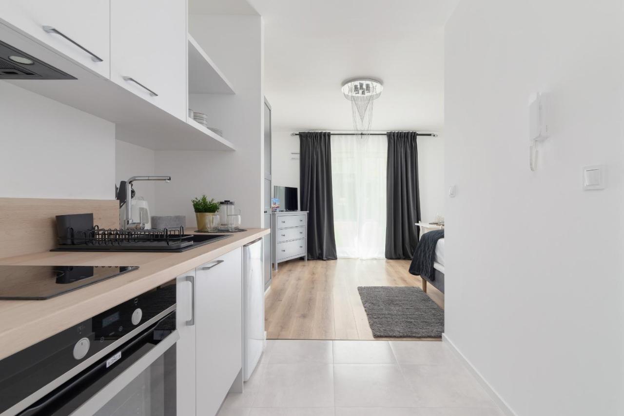 Elegant Pet-Friendly Studio In Krakow By Noclegi Renters Εξωτερικό φωτογραφία
